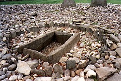 close-up of inner cist, 1996 Temple Wood Stone Circle, Argyll